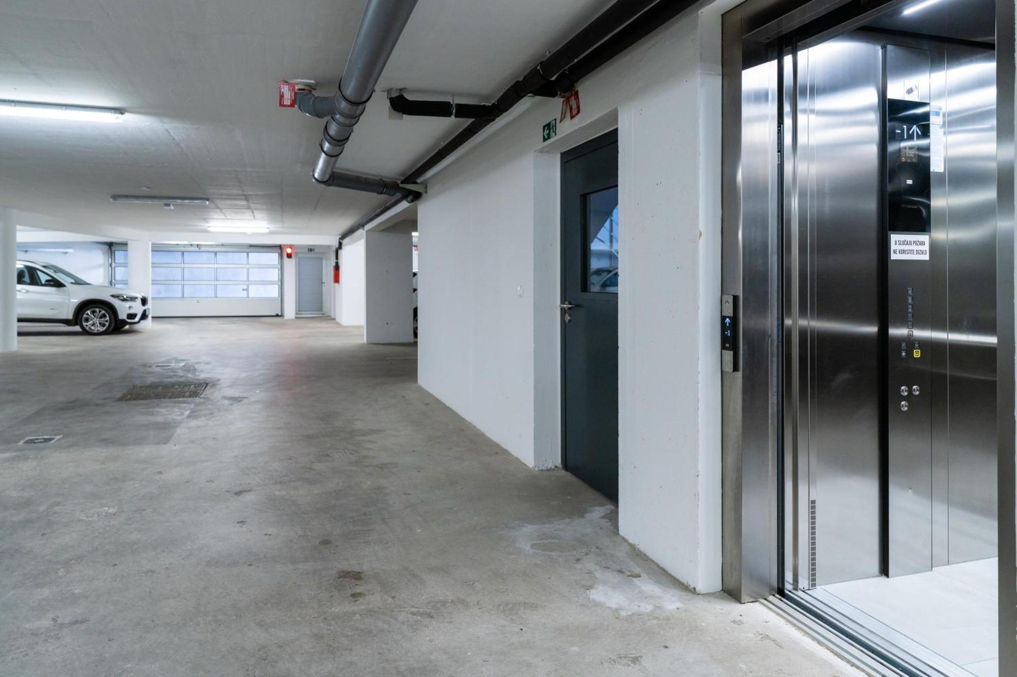 Tres Fenestras Zadar - Private Parking 아파트 외부 사진
